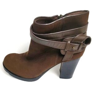 NWT Tommy Bahama Lois Boot Chocolate Brown Suede Size 6.5B